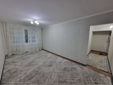 сдам частный дом без хозяина в бишкеке: 1 бөлмө, 32 кв. м, 104-серия, 2 кабат, Евроремонт