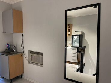 Ofislər: Sahil metrosuna yaxin 90kv sahəsi olan obyekt 3otaqli ofis 1000azn — 16