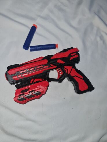 Игрушки: Пистолет детский с мягкими пулями в рабочем состоянии. пулек осталось