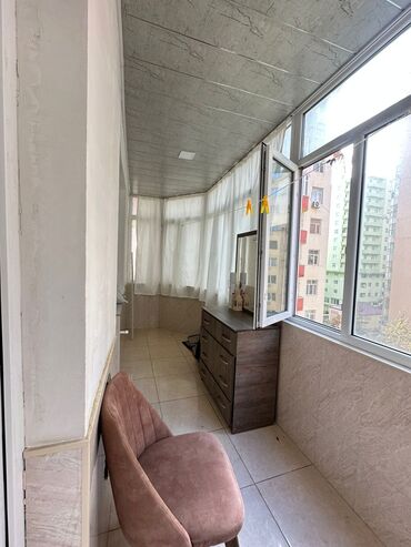 Uzunmüddətli kirayə mənzillər: Tam mebellı mənzil interyeri Ünvan: Yeni Yasamal, 77 nin son — 18