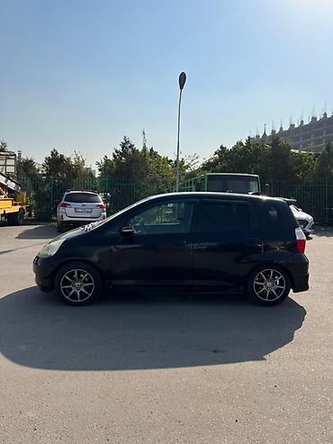 с4 2: Сдаю в аренду на долгий срок Хонда Жаз Левый Руль! Коробка Автомат 👌 — 3