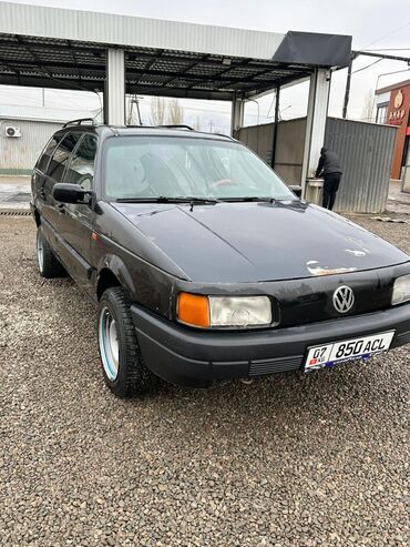 продаю авто на рассрочку: Volkswagen Passat: 1991 г., 1.8 л, Механика, Бензин, Универсал