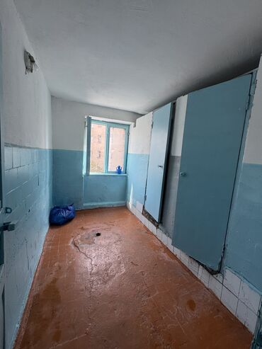 Продажа квартир: 1 комната, 18 м², Общежитие, 4 этаж, Старый ремонт — 10