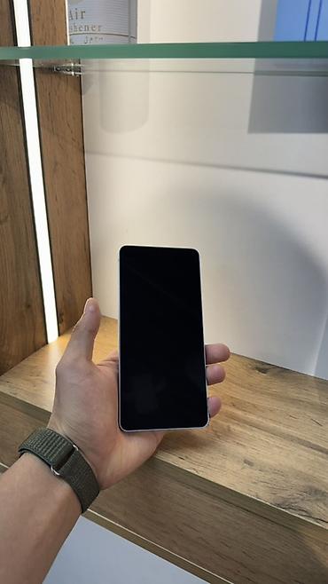 aiphone 11: Samsung Galaxy S26 Ultra, 512 ГБ, светло‑голубой. Ключевые — 2