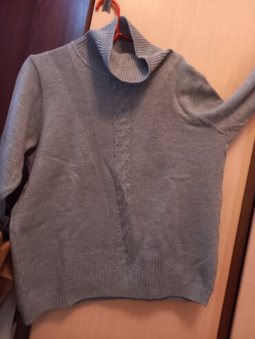 чёрный свитер: Женский свитер, Высокая горловина, Германия, Средняя модель, Шерсть