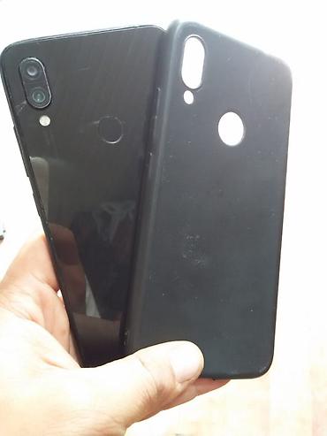 Mobil telefonlar: Telefon tam işləkdir İki arxa kamera ilə gündəlik foto/videolar — 2