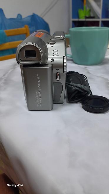 Видеокамеры: Цифровая видеокамера Sony HC700 (DVC) - Запись видео: High Definition — 15