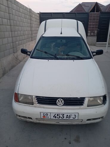 аварииное авто: Volkswagen Caddy: 2003 г., 1.9 л, Механика, Дизель