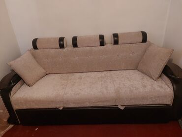 диван мишка: Диван-кровать, цвет - Бежевый, Б/у