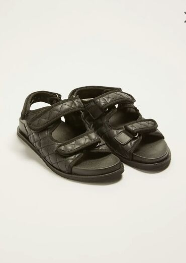 zhenskie sandali adidas adilette: Размер: 39, цвет - Черный, Новый