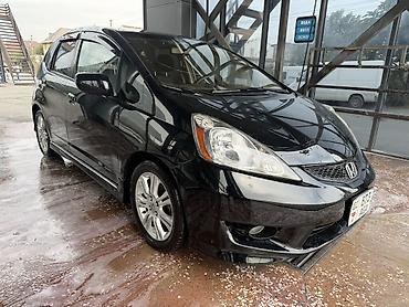 цены на машины в кыргызстане: Honda Fit: 2008 г., 1.5 л, Автомат, Бензин, Хэтчбэк — 5