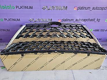 platinum: Решетка радиатора Lexus 2021 г., Б/у, Оригинал — 2