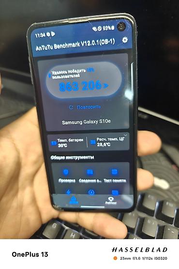 Мобильные телефоны и аксессуары: Samsung Galaxy S10e, Б/у, 128 ГБ, цвет - Черный, 1 SIM — 2