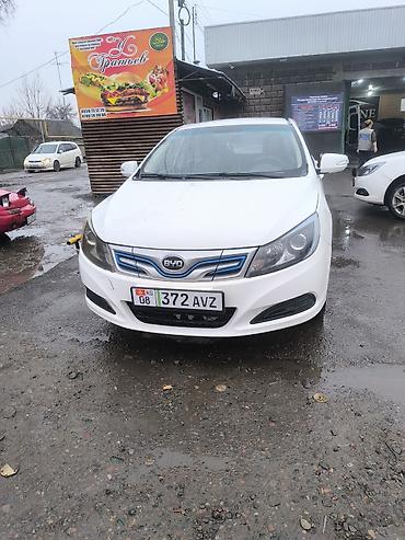 BYD: BYD E5: 2019 г., 2 л, Автомат, Электромобиль, Седан — 10