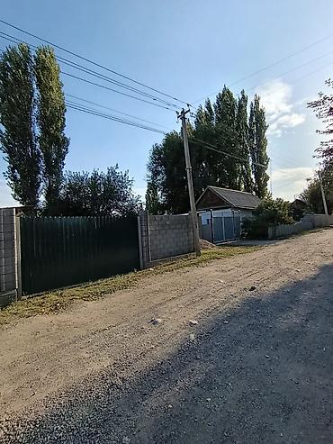 Дома: Продаётся жилой дом с участком в частном секторе. - Одноэтажный дом с — 2