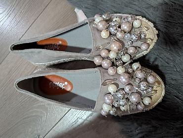 zene baletanke: Espadrile Eastar sa ukrasnim perlama i kristalima - Model: slip-on — 1
