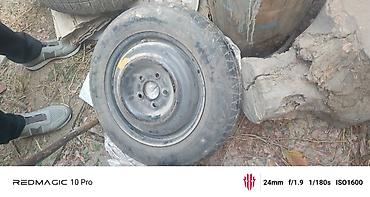 kia bongo 1999: Запасное колесо (докатка) на штампованном стальном диске — 3