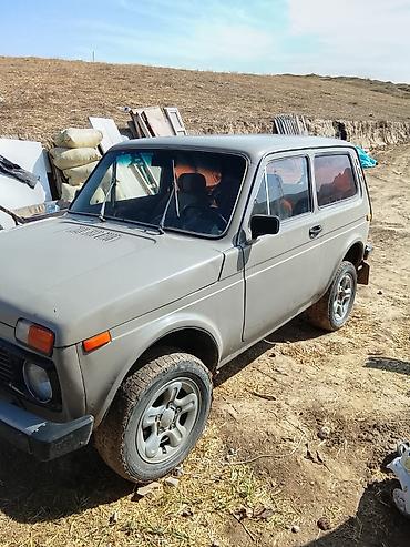 ВАЗ (ЛАДА): ВАЗ (ЛАДА) 2121 (4x4): 1989 г., 1.6 л, Кол менен иштөөчү, Бензин, Жол тандабас — 3
