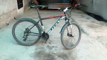 Спорт и хобби: Продаю Велосипед фирмы TITAN NORMAL размер рамы 18 размер колёс 26