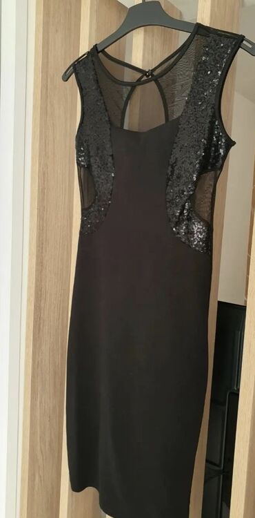 crna šljokičasta haljina: S (EU 36), M (EU 38), color - Black