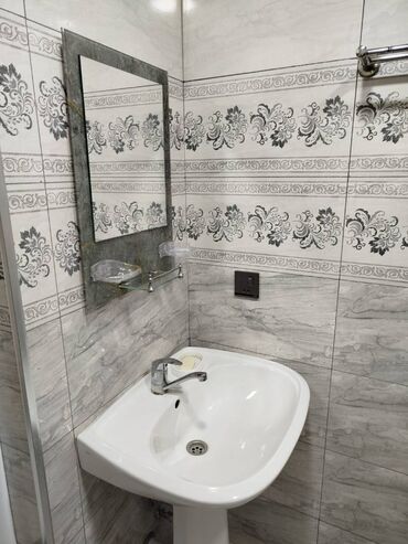 Uzunmüddətli kirayə evlər: 65 kv. m, 3 otaqlı -da lalafo.az — 3 Uzunmüddətli kirayə evlər: 65 kv. m, 3 otaqlı — 3