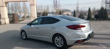 хюндай кона 2019: Hyundai Elantra: 2019 г., 2 л, Автомат, Бензин, Седан