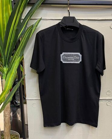 Majice kratkih rukava: S M,L,XL, XXL 2400 — 3