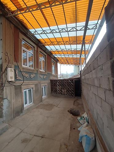 Продажа коттеджей и домов: Продаётся жилой дом г Кара-Балта с палтавка с большим двором и — 2