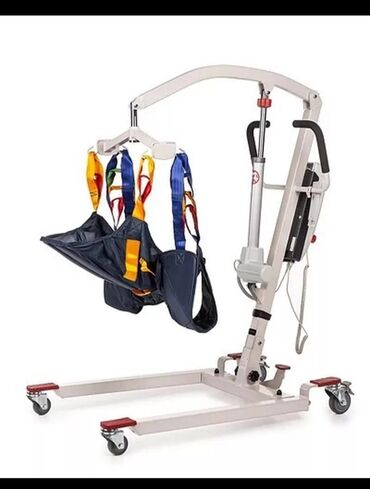 спортивные массажные оборудование: Продаётся подъемник для инвалидов и лежачебольных, звонить по номеру