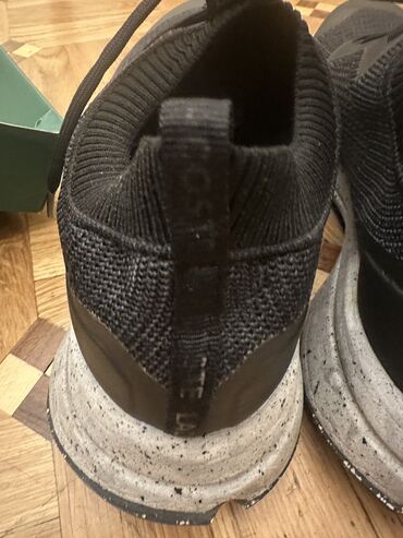 Krasofkalar və idman ayaqqabıları: Lacoste kişinin idman ayaqqabısı - Brend: Lacoste - Rəng — 9