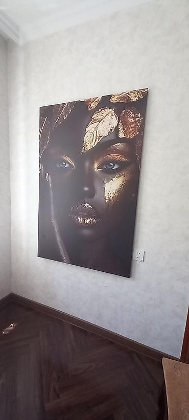 portret: Dekorativ tablo – “Qızıl aksentli portret” - Ölçü: təxmini iri format — 2