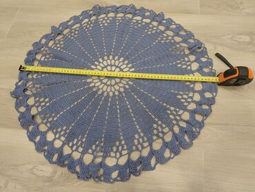 Другой текстиль: Большая вязаная салфетка 62 см. Мягкие нитки. приятная на ощупь. Цены — 4
