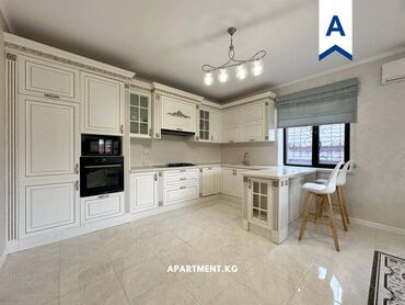 Долгосрочная аренда домов: 300 м², 7 комнат — 7