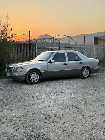 капот сешка: Mercedes-Benz W124: 1995 г., 2.2 л, Механика, Седан — 2