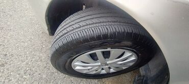 Hyundai: Hyundai Sonata: 2 l | 2004 il Sedan — 5