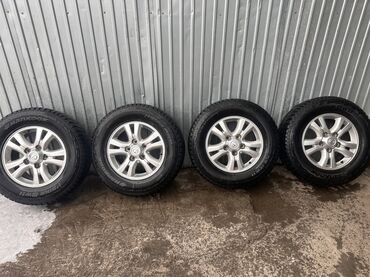 колесо на мини трактор: Колеса в сборе 275 / 65 / R 18, Зимняя шипованная, Б/у, Комплект, Внедорожные (АТ/МТ), Литые, отверстий - 5