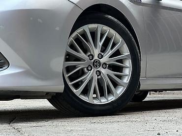 camri 70: Toyota Camry: 2017 г., 2.5 л, Вариатор, Гибрид, Седан — 7