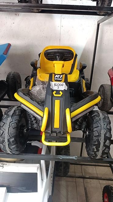 подростковые самокаты: Детский электрический квадроцикл R1 Speed (желто‑черный) - Формат — 1