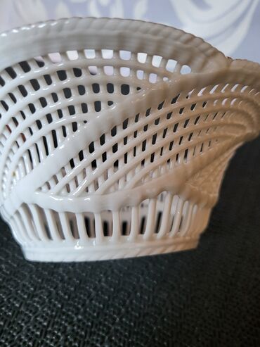 Činije: Bombonijera nova Cluj Napoka porcelan iz 70ih. Porcelanska rumunska — 11