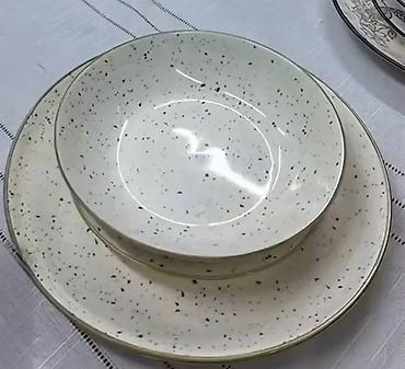 mini secko: Set tanjira i činija – porcelan/keramika, 3 dela po mestu - Dizajn — 2