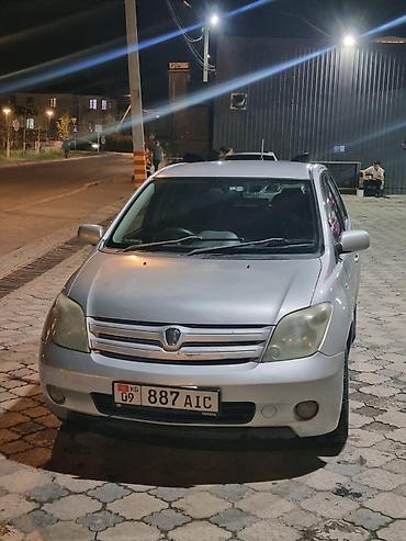Toyota Ist: 2003 г., Автомат, Бензин, Хэтчбэк
