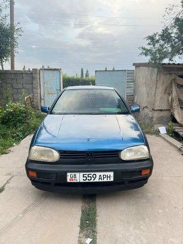 поло 3: Volkswagen Golf: 1993 г., 1.8 л, Механика, Бензин, Купе