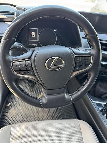 Lexus: Lexus UX: 2019 г., 2 л, Гибрид, Кроссовер — 12