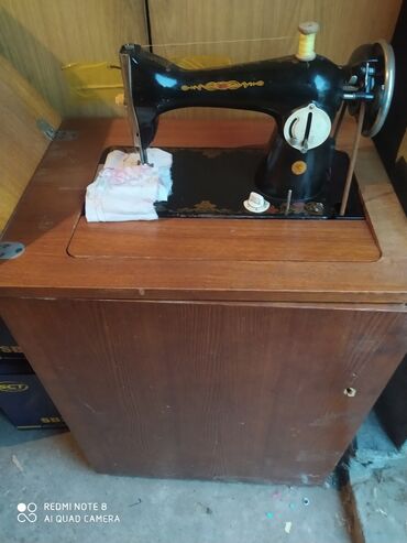 детская швейная машинка: Швейная машина