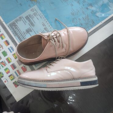 Женские оксфорды, туфли Zara. состояние хорошее - Размер: 36 (указан