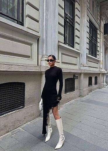 Haljine: Haljina: 2400 dinara
Uvoz Turska — 4