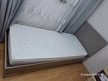 1 nəfərlik taxt. 1m/2m. 1 ay işlənib. Köçlə əlaqədar satılır. Ünvan