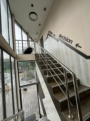 80: Продажа офисов 80 м², С ремонтом, Многоэтажное здание, 2 этаж — 2