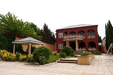 Görədil 6 otaqlı, 328 kv. m, Yeni təmirli