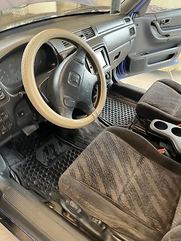 на црв: Honda CR-V: 2001 г., 2 л, Автомат, Газ, Кроссовер — 7